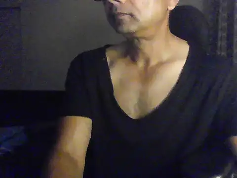 Snapshot of Moh-Moksha chatting on 02-18-26, 09:33 Moh-Moksha online show from 02-18-26, 09:33