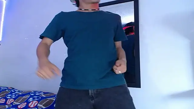 YourSecretCraving online show from 03-05-26, 01:45