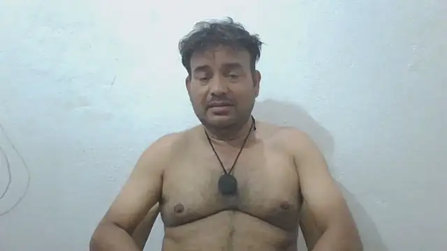 Snapshot of KUMA_500 chatting on 04-17-26, 12:46 KUMA 500 online show from 04-17-26, 12:46