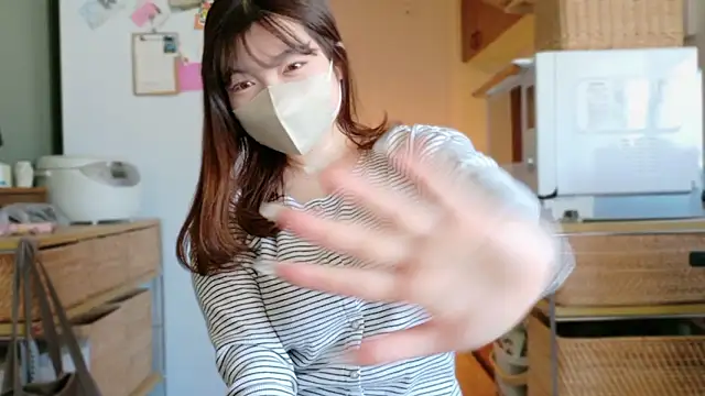   Yui  online show from 01-06-26, 02:59