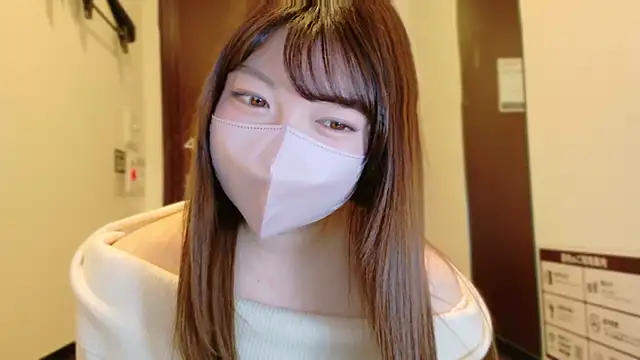   Yui  online show from 01-12-26, 02:39