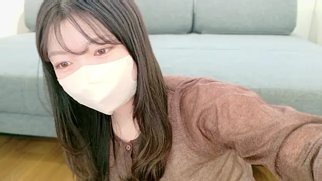   Yui  online show from 04-06-26, 03:59