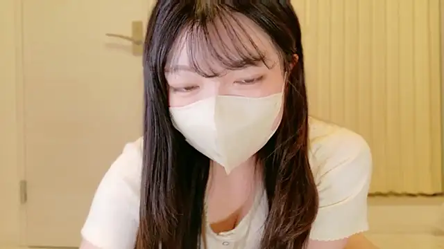 Snapshot of __Yui_ chatting on 05-06-26, 03:02 Yui online show from 05-06-26, 03:02