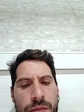 Adrianxxxxxx53 online show from 01-10-26, 05:26