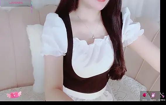 Snapshot of Junnatalie__ chatting on 04-09-26, 05:29 Junnatalie online show from 04-09-26, 05:29