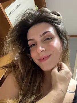 Snapshot of BarbieHotBrazil chatting on 06-26-26, 02:27 BarbieHotBrazil online show from 06-26-26, 02:27