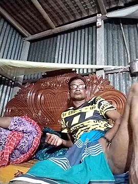 Snapshot of Hot-headed chatting on 04-12-26, 04:56 Hot-headed online show from 04-12-26, 04:56
