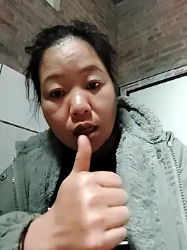 Snapshot of donaaa2 chatting on 02-13-26, 01:12 donaaa2 online show from 02-13-26, 01:12