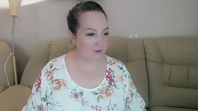 infinity loveliness online show from 10-11-25, 08:02