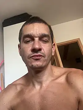 Snapshot of slabyhrac chatting on 06-18-26, 05:30 slabyhrac online show from 06-18-26, 05:30