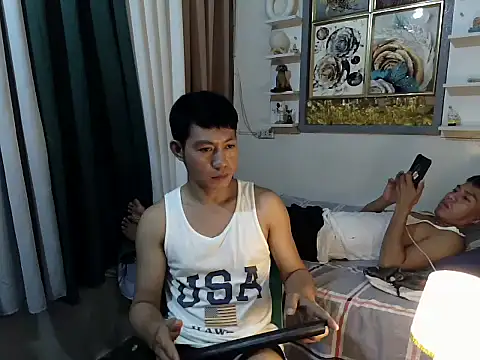 Snapshot of xfuckerboyx chatting on 08-04-26, 03:32 xfuckerboyx online show from 08-04-26, 03:32