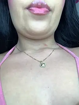 DulcePiink online show from 04-10-26, 06:45