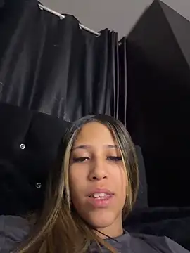 vicky bass  online show from 04-11-26, 02:38