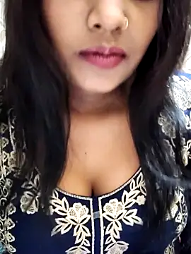 Snapshot of SA-K-SHI chatting on 02-12-26, 05:19 SA-K-SHI online show from 02-12-26, 05:19