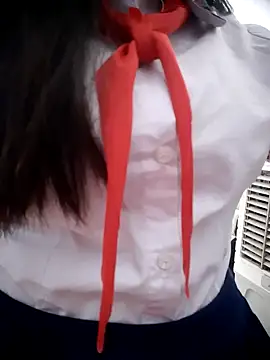 Snapshot of lina_loveee chatting on 07-07-26, 07:34 lina loveee online show from 07-07-26, 07:34