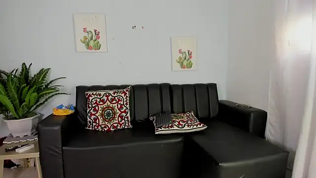 hazel slim online show from 01-15-26, 03:16