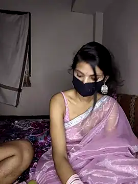 Snapshot of rani_coupleee chatting on 04-22-26, 09:27 rani coupleee online show from 04-22-26, 09:27