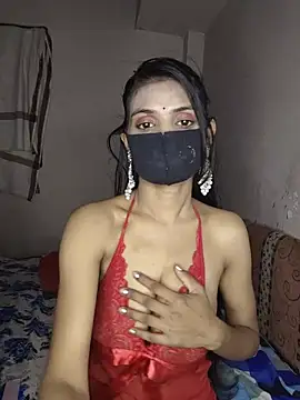 Snapshot of rani_coupleee chatting on 05-17-26, 04:58 rani coupleee online show from 05-17-26, 04:58