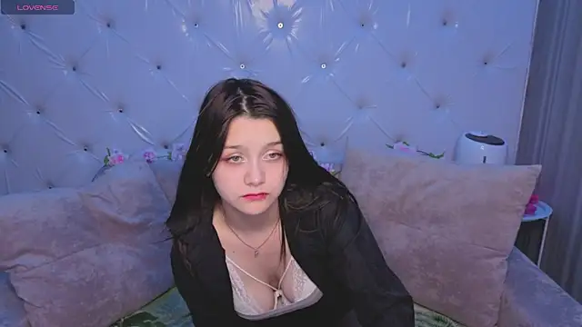 Snapshot of xxxnaughtyfoxyxxx chatting on 06-22-26, 04:48 xxxnaughtyfoxyxxx online show from 06-22-26, 04:48