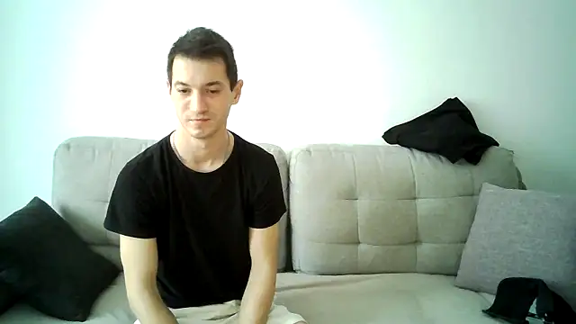 Snapshot of batschi0512 chatting on 02-15-26, 12:03 batschi0512 online show from 02-15-26, 12:03