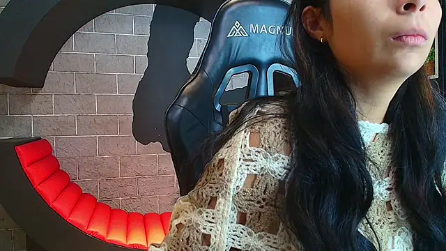 RoousseGil online show from 01-06-26, 11:47