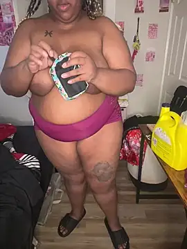 Chocolatebunnyxx96 online show from 03-13-26, 05:08