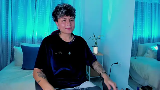 Zury Ramirez online show from 04-06-26, 10:33