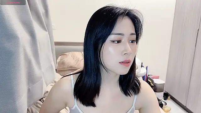 Snapshot of BabyOneDaily chatting on 05-05-26, 01:30 BabyOneDaily online show from 05-05-26, 01:30