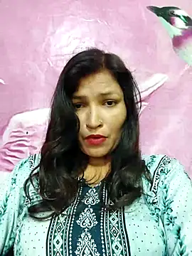 Snapshot of Priyaa_1433 chatting on 07-02-26, 10:21 Priyaa 1433 online show from 07-02-26, 10:21