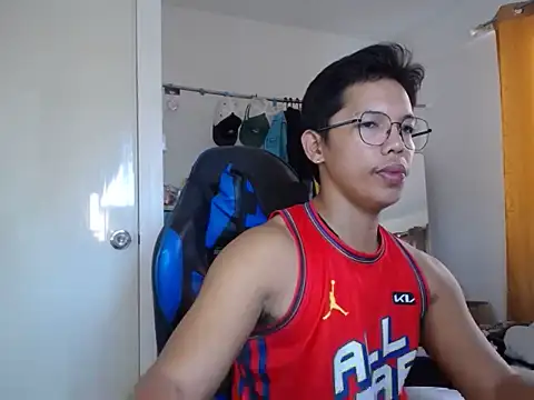 Snapshot of holly_oreo chatting on 06-18-26, 11:53 holly oreo online show from 06-18-26, 11:53