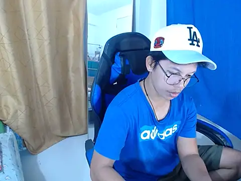 Snapshot of holly_oreo chatting on 07-10-26, 03:14 holly oreo online show from 07-10-26, 03:14