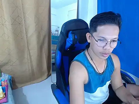 Snapshot of holly_oreo chatting on 07-12-26, 02:41 holly oreo online show from 07-12-26, 02:41