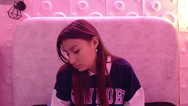 yuyis 15 online show from 01-12-26, 11:59