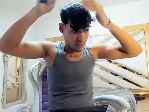 Snapshot of MaxStar26 chatting on 01-13-26, 02:44 MaxStar26 online show from 01-13-26, 02:44