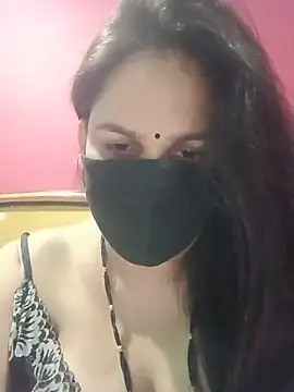 Snapshot of 01Roshani chatting on 06-11-26, 09:07 01Roshani online show from 06-11-26, 09:07