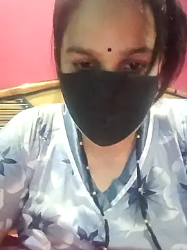 Snapshot of 01Roshani chatting on 07-01-26, 07:10 01Roshani online show from 07-01-26, 07:10