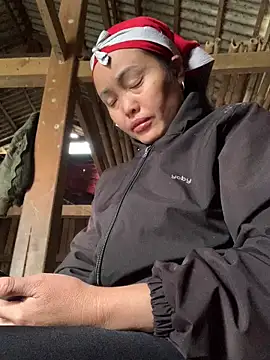 hinicky-0 online show from 02-25-26, 03:27