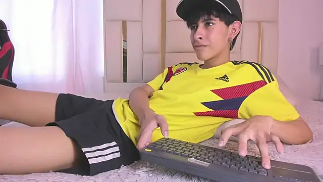 julian xx online show from 07-07-26, 07:29