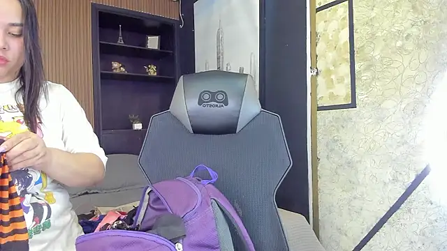 ThaliaBrookss  online show from 03-27-26, 06:41