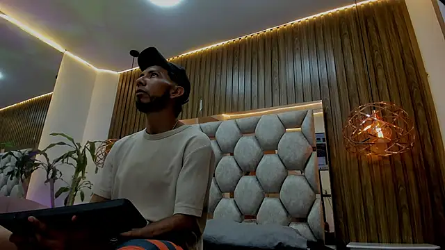 Snapshot of james__walsh chatting on 02-04-26, 07:31 james walsh online show from 02-04-26, 07:31