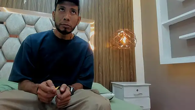 Snapshot of james__walsh chatting on 02-22-26, 07:34 james walsh online show from 02-22-26, 07:34