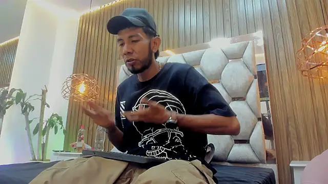 Snapshot of james__walsh chatting on 02-26-26, 07:46 james walsh online show from 02-26-26, 07:46