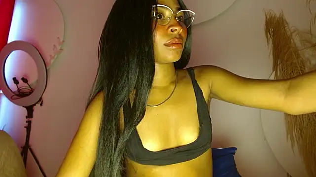 Leslie21  online show from 03-11-26, 01:06