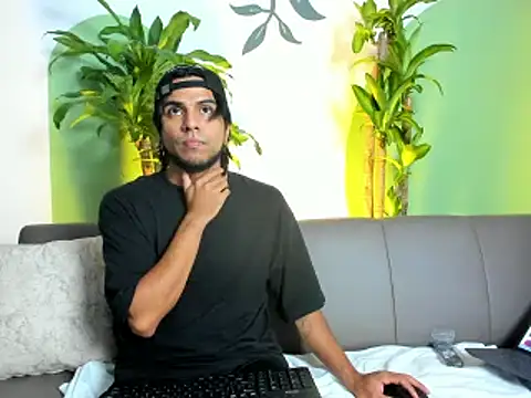 Snapshot of _Daniel00 chatting on 02-28-26, 05:36 Daniel00 online show from 02-28-26, 05:36