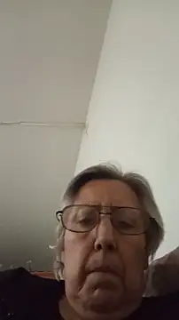 Snapshot of Marce1903 chatting on 05-25-26, 04:18 Marce1903 online show from 05-25-26, 04:18
