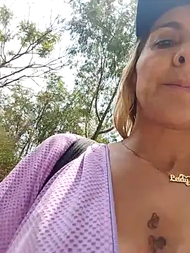 Snapshot of Monita_Med chatting on 03-20-26, 05:40 Monita Med online show from 03-20-26, 05:40