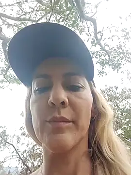 Snapshot of Monita_Med chatting on 03-24-26, 04:34 Monita Med online show from 03-24-26, 04:34