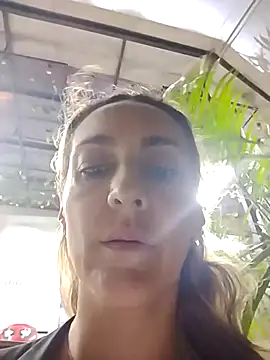 Snapshot of Monita_Med chatting on 03-31-26, 02:02 Monita Med online show from 03-31-26, 02:02