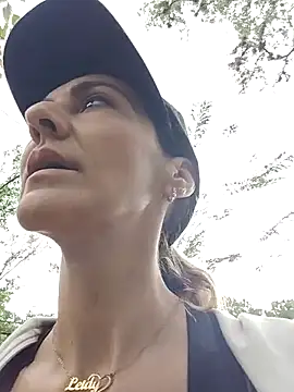 Snapshot of Monita_Med chatting on 04-05-26, 01:30 Monita Med online show from 04-05-26, 01:30