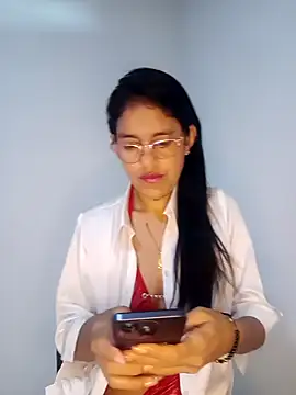 Snapshot of Elizabeth_manzon chatting on 04-05-26, 08:06 Elizabeth manzon online show from 04-05-26, 08:06